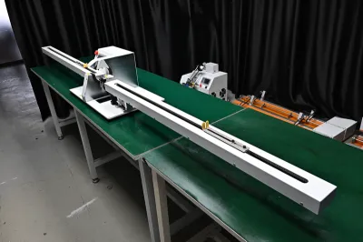 Automatisk bandlindningsmaskin med dubbelsidigt tråddragning JW-303KL-1m Thumb