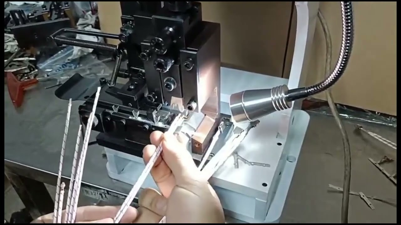 Electrical Copper Cable Wire Terminal Connector Crimping Press Making Machine