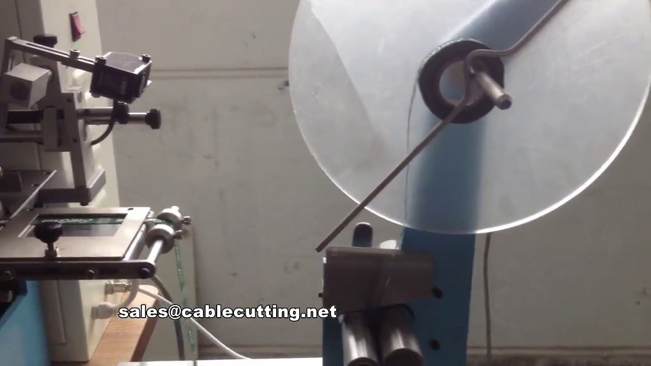 ultrasonic automatic label cutting and folding machine