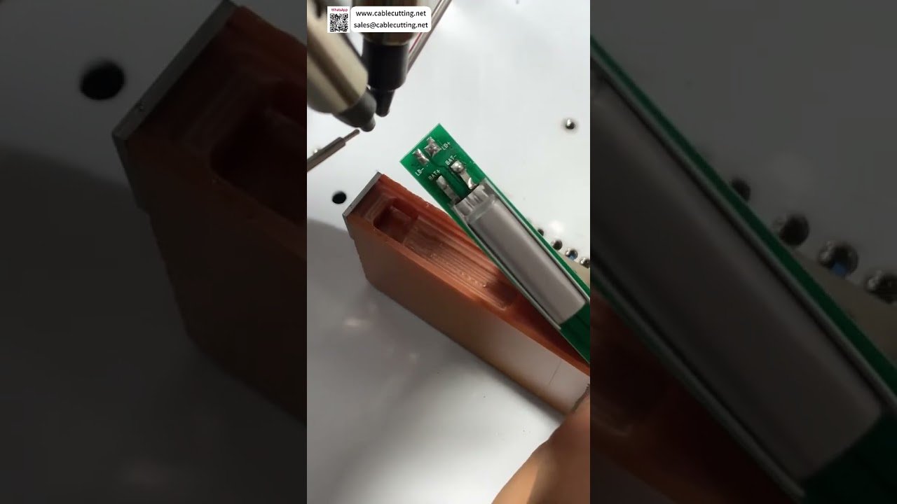 Dual Gun Battery Soldering Machine  One Step Short Circuit Free Spot Welding Processing - Shorts