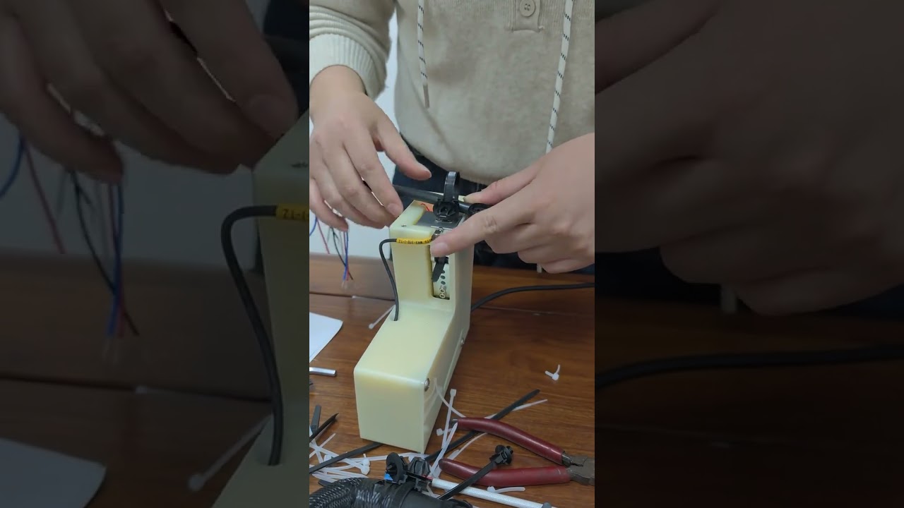 Foolproof Cable Tie Tool with Profiling Plate Easy and fast end processing for wire harness